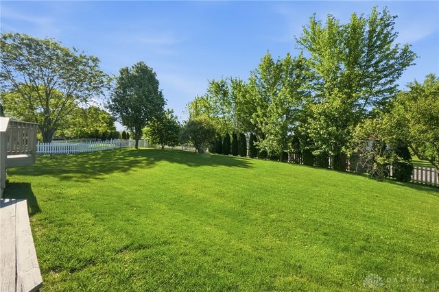 2266 Charleston Way, Beavercreek, OH 45431
