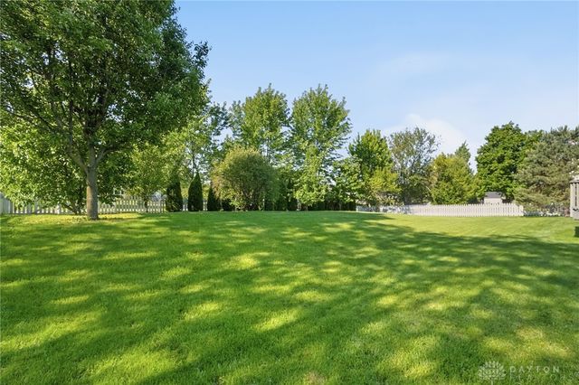 2266 Charleston Way, Beavercreek, OH 45431