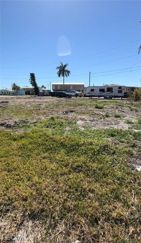 3780 Coconut DR, St James City, FL 33956