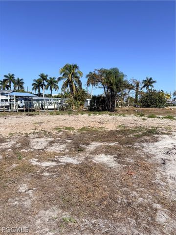 3780 Coconut DR, St James City, FL 33956