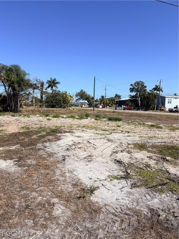 3780 Coconut DR, St James City, FL 33956