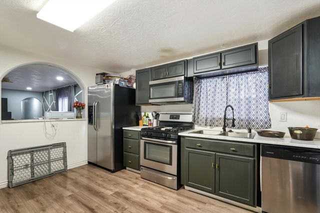 4301 Blake Road SW TRLR 40, Albuquerque, NM 87121