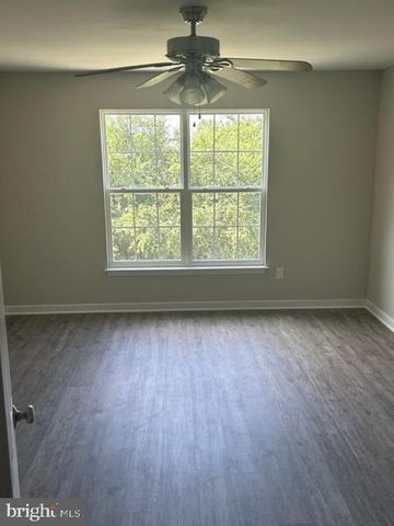 202 BEND FARM RD, Fredericksburg, VA 22408