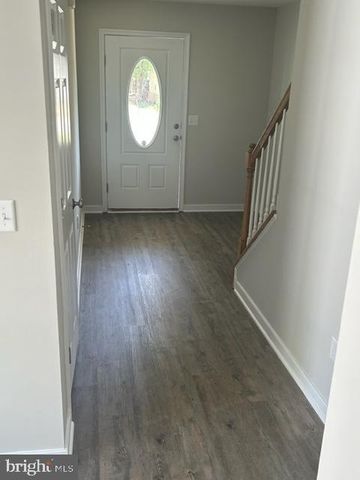 202 BEND FARM RD, Fredericksburg, VA 22408