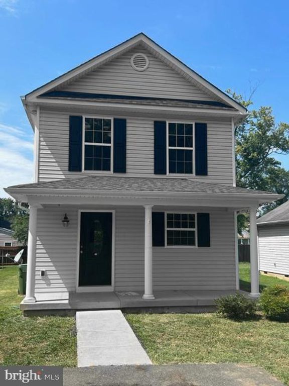 202 BEND FARM RD, Fredericksburg, VA 22408