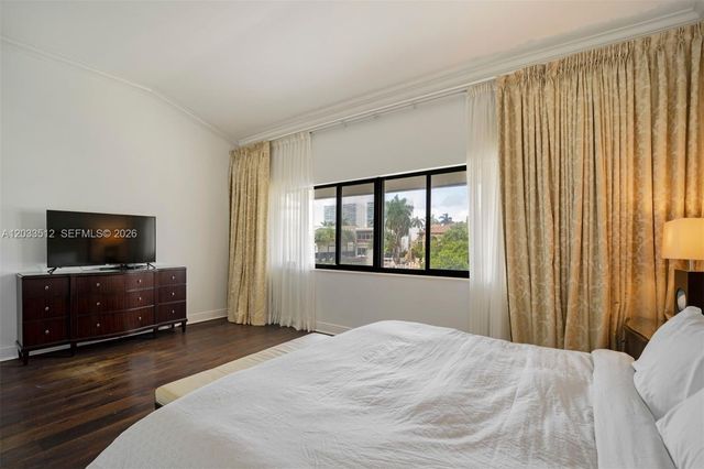 317 Poinciana Drive 807, Sunny Isles Beach, FL 33160