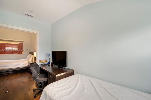 317 Poinciana Drive 807, Sunny Isles Beach, FL 33160