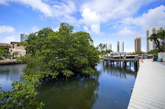 317 Poinciana Drive 807, Sunny Isles Beach, FL 33160