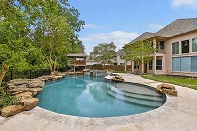 14115 Norhill Pointe Drive, Houston, TX 77044