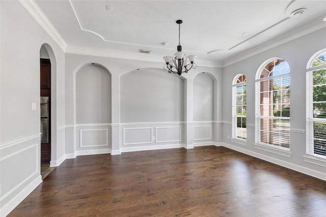 14115 Norhill Pointe Drive, Houston, TX 77044