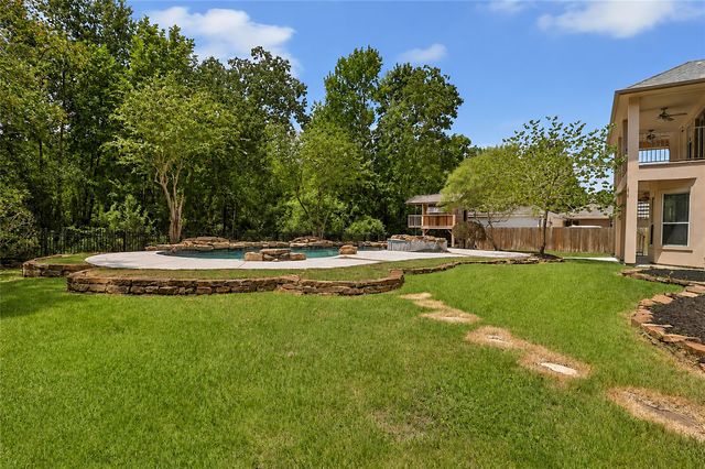 14115 Norhill Pointe Drive, Houston, TX 77044