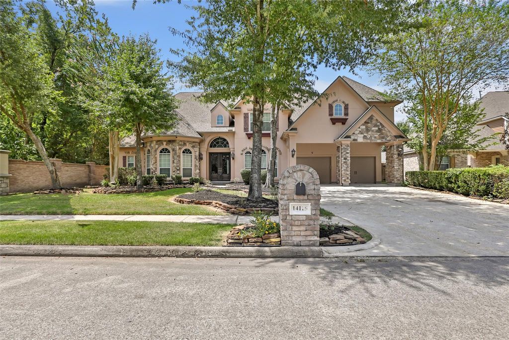 14115 Norhill Pointe Drive, Houston, TX 77044