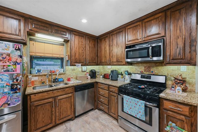 1521 Southwood Boulevard, Arlington, TX 76013