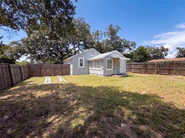8103 N 18TH STREET, Tampa, FL 33604