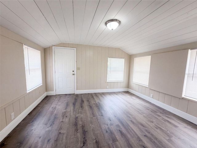 8103 N 18TH STREET, Tampa, FL 33604