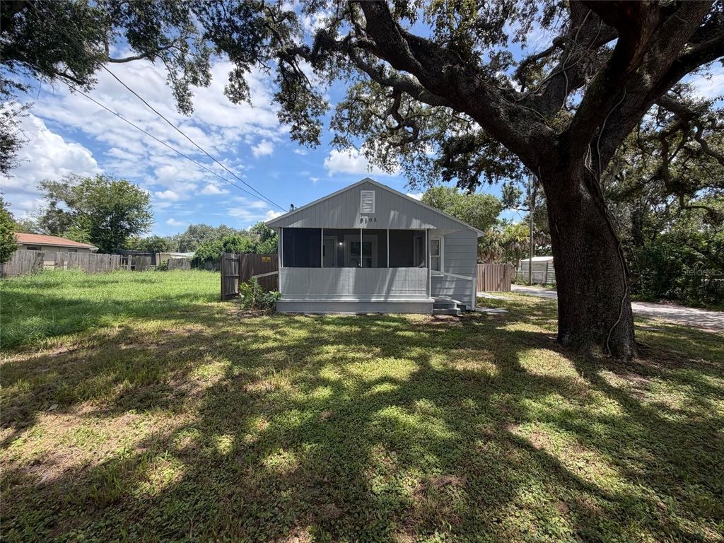 8103 N 18TH STREET, Tampa, FL 33604