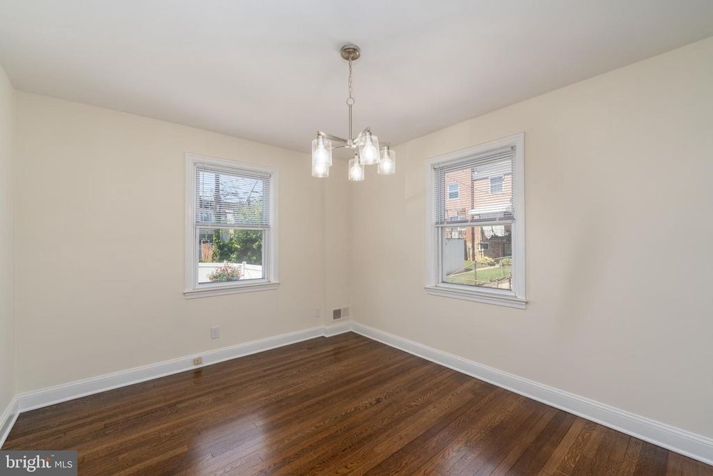Image 11 of property listing at 3255 YOSEMITE AVE, Baltimore, MD 21215