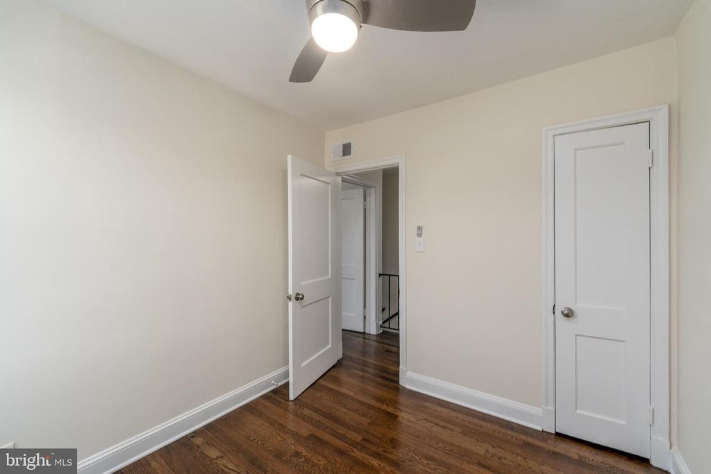 Image 17 of property listing at 3255 YOSEMITE AVE, Baltimore, MD 21215