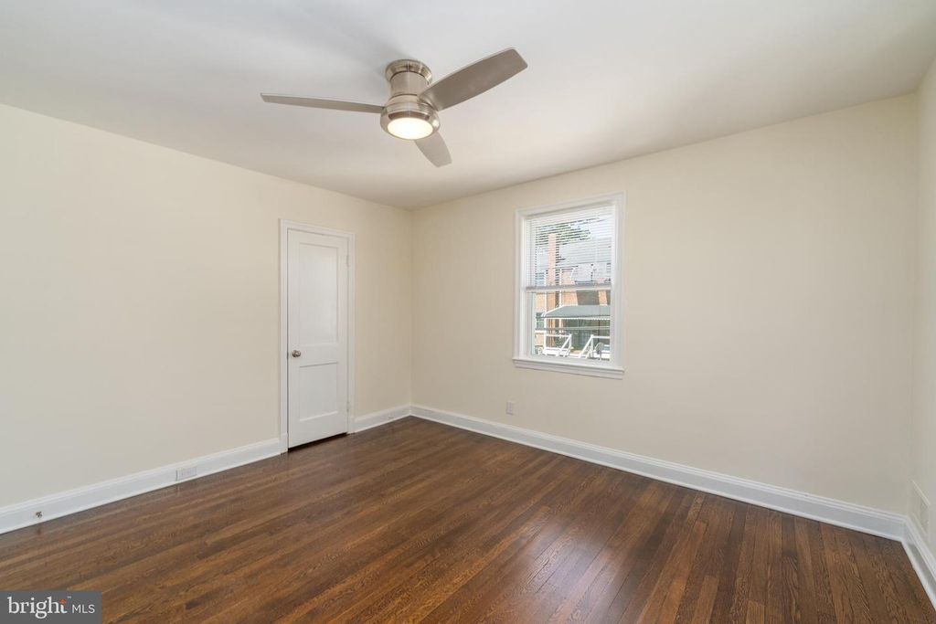 Image 19 of property listing at 3255 YOSEMITE AVE, Baltimore, MD 21215