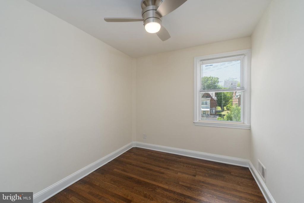 Image 28 of property listing at 3255 YOSEMITE AVE, Baltimore, MD 21215