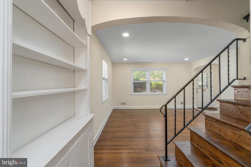 Image 5 of property listing at 3255 YOSEMITE AVE, Baltimore, MD 21215