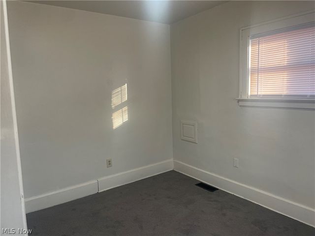 958 E Wilbeth Road Lower, Akron, OH 44306