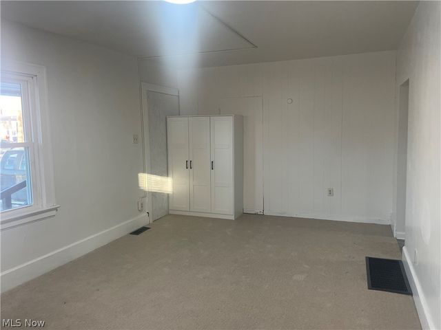 958 E Wilbeth Road Lower, Akron, OH 44306