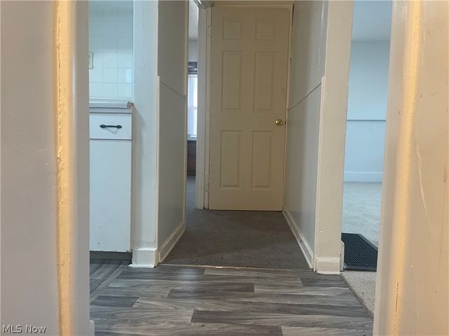 958 E Wilbeth Road Lower, Akron, OH 44306
