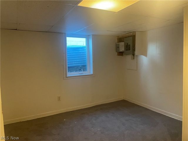 958 E Wilbeth Road Lower, Akron, OH 44306