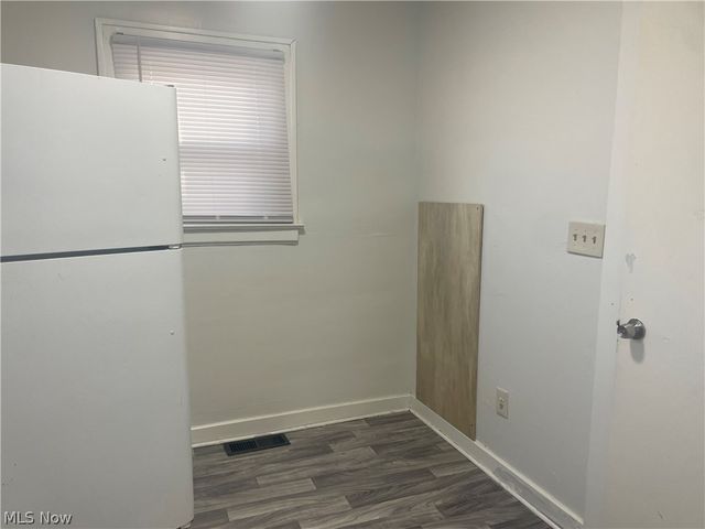 958 E Wilbeth Road Lower, Akron, OH 44306