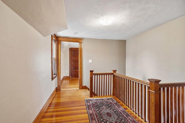 2 Lakeview Ave, Reading, MA 01867