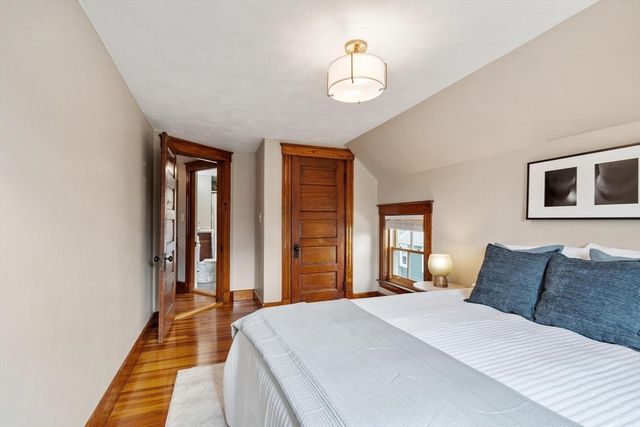 2 Lakeview Ave, Reading, MA 01867