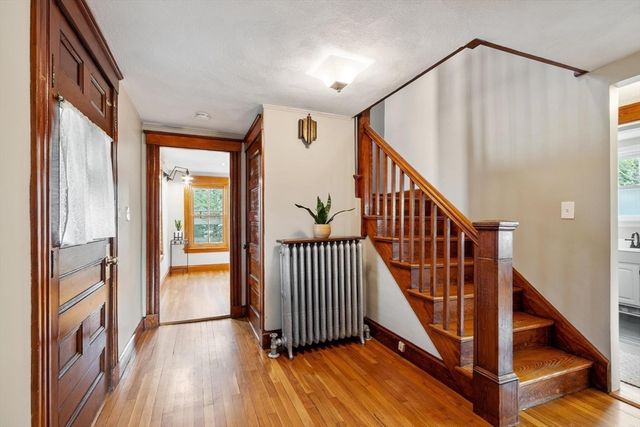 2 Lakeview Ave, Reading, MA 01867