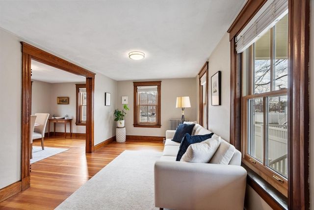 2 Lakeview Ave, Reading, MA 01867