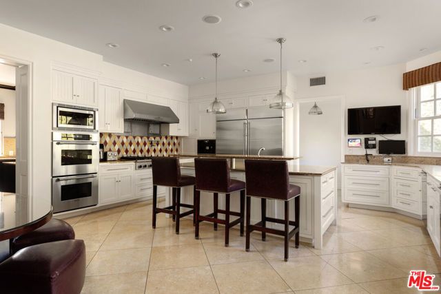 12523 S Helena Street, Los Angeles, CA 90049