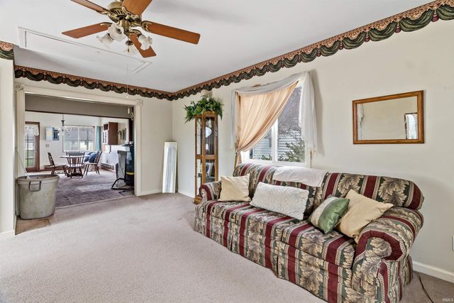 110 W North D Street, Gas City, IN 46933