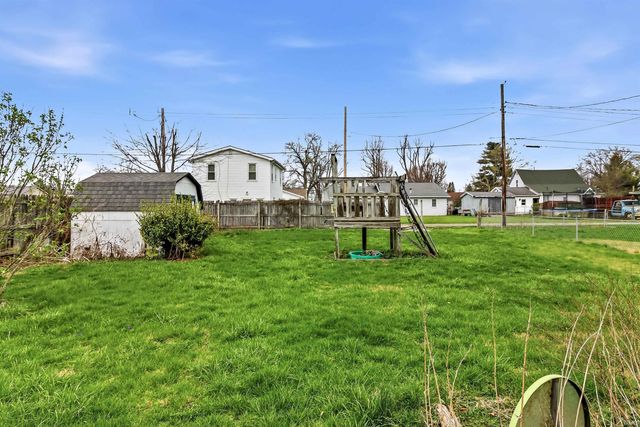 110 W North D Street, Gas City, IN 46933