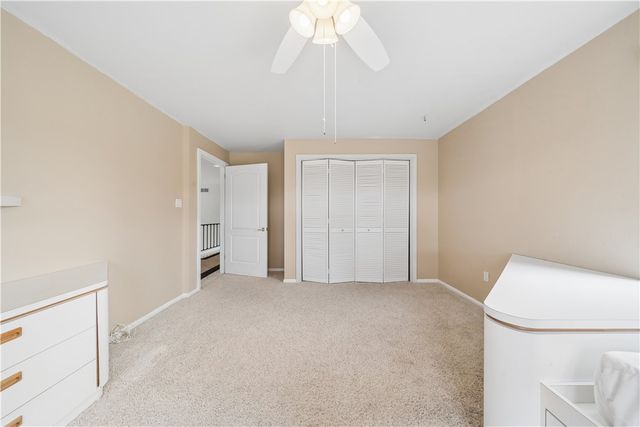 180 Springmeadow Dr, Upper St Clair, PA 15241