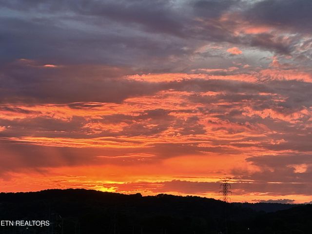 2112 Glen Creek Rd, Knoxville, TN 37924