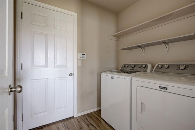 10207 Sussex Place, Oklahoma City, OK 73120