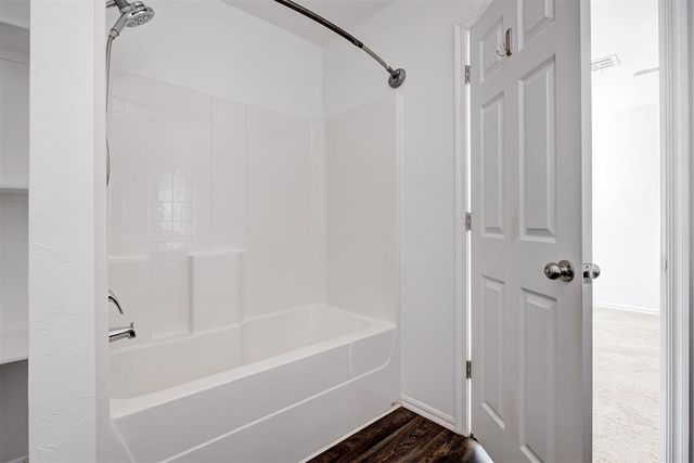 10207 Sussex Place, Oklahoma City, OK 73120