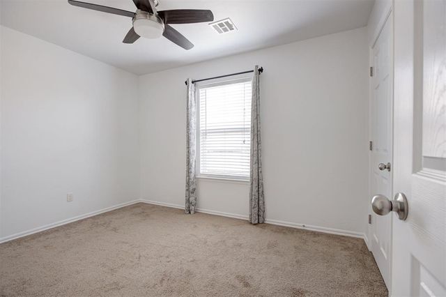 10207 Sussex Place, Oklahoma City, OK 73120