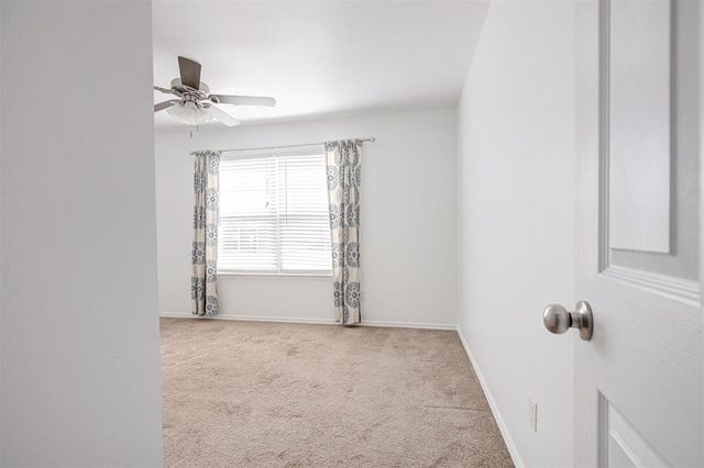 10207 Sussex Place, Oklahoma City, OK 73120