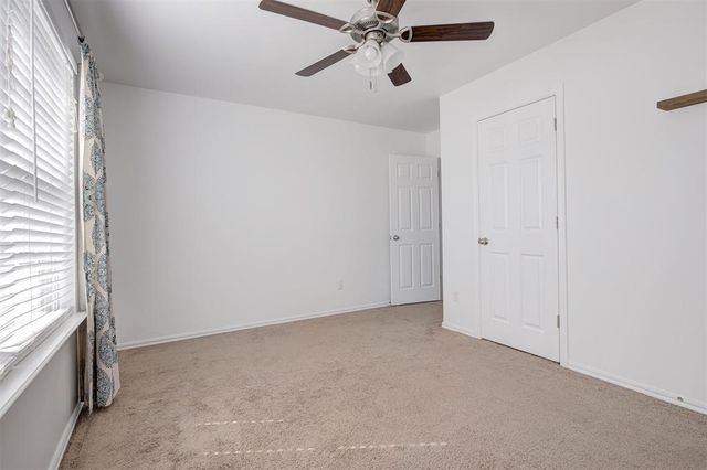 10207 Sussex Place, Oklahoma City, OK 73120