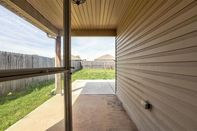 10207 Sussex Place, Oklahoma City, OK 73120