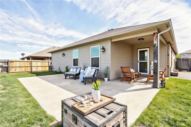 10207 Sussex Place, Oklahoma City, OK 73120