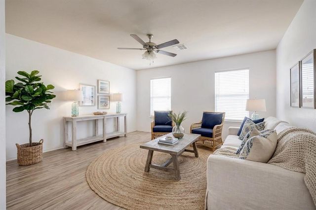 10207 Sussex Place, Oklahoma City, OK 73120