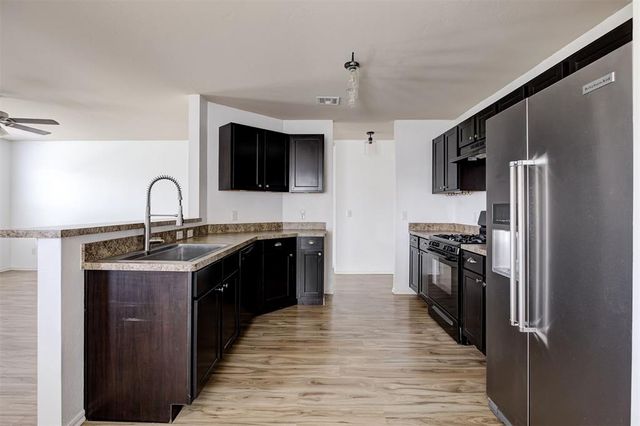 10207 Sussex Place, Oklahoma City, OK 73120