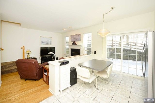 30 Gannet Court, Wayne, NJ 07470