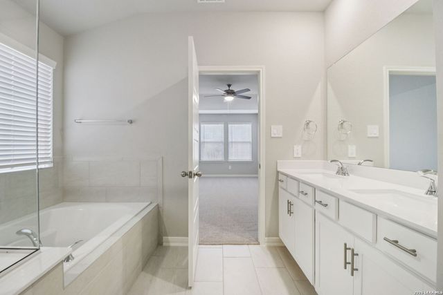 11415 Feather Vale, San Antonio, TX 78254